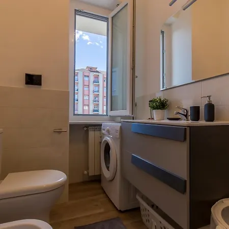 Bright & Lovely Flat M1 Carducci Molinette 250m Appartement