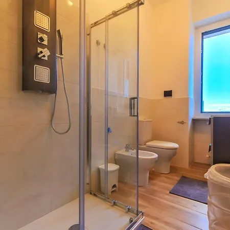 Bright & Lovely Flat M1 Carducci Molinette 250m Lägenhet *