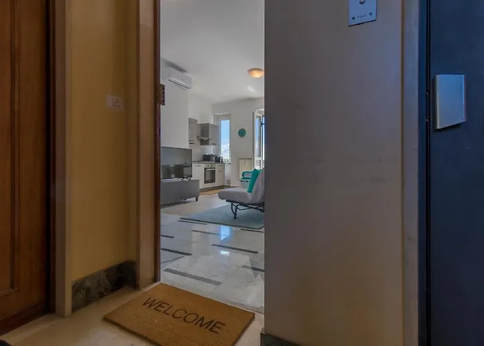 Bright & Lovely Flat M1 Carducci Molinette 250m Apartament