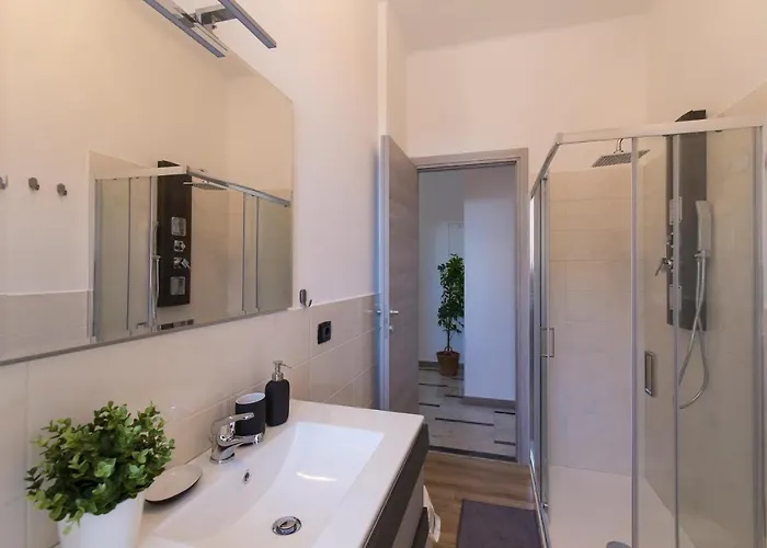 Bright & Lovely Flat M1 Carducci Molinette 250m Apartamento