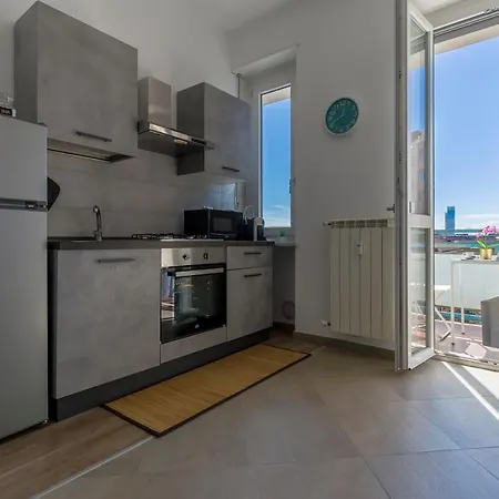 Bright & Lovely Flat M1 Carducci Molinette 250m Lägenhet Turin
